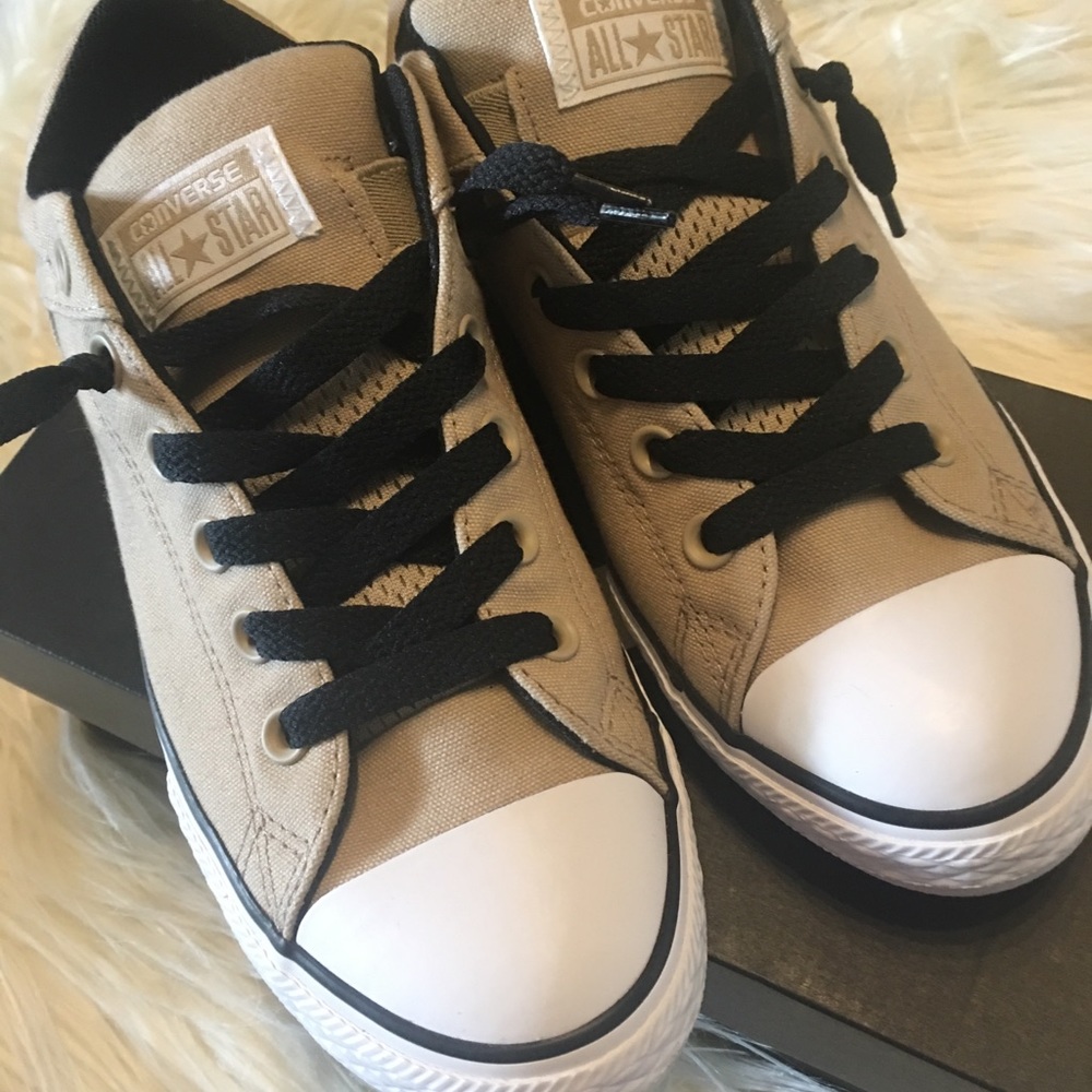 Women’s Converse